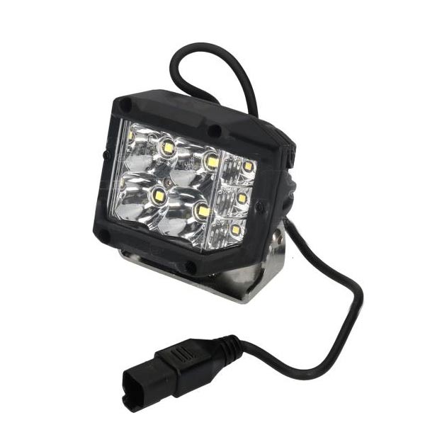 LED Zusatzscheinwerfer mit E-Zulassung für Straßenverkehr.